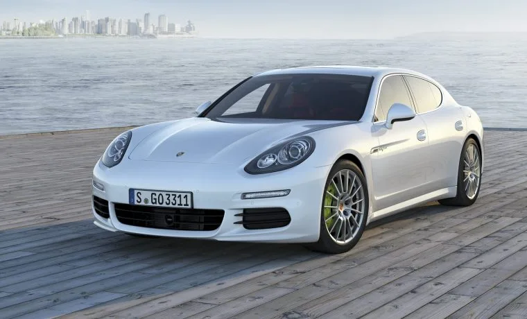 Porsche Panamera — chauffeur-driven car rental in Kerala