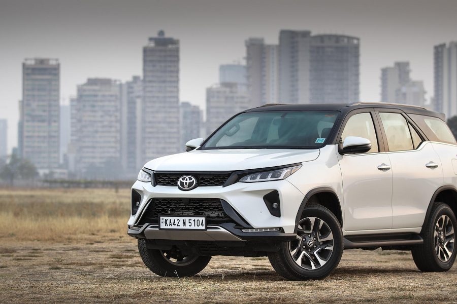 Toyota Fortuner Legender