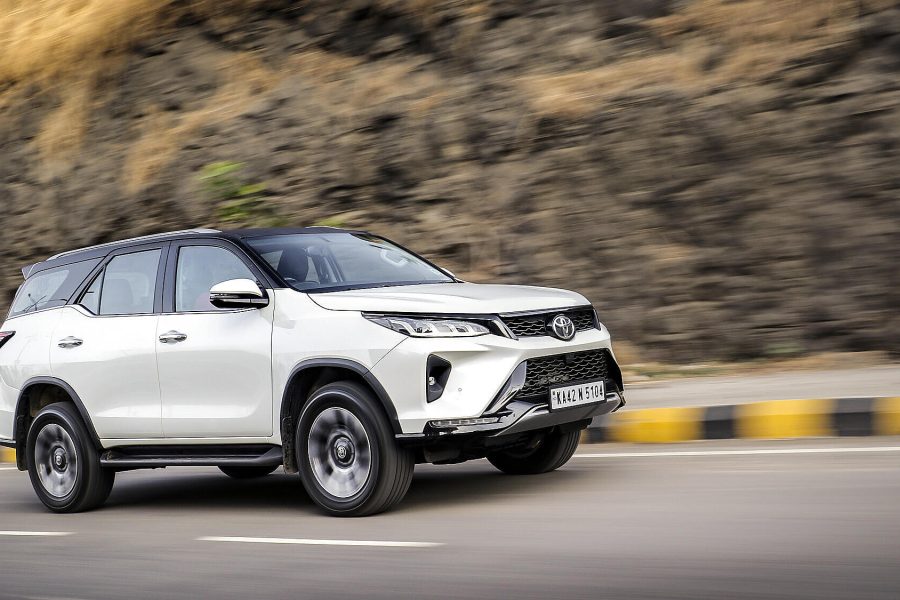 Toyota Fortuner Legender