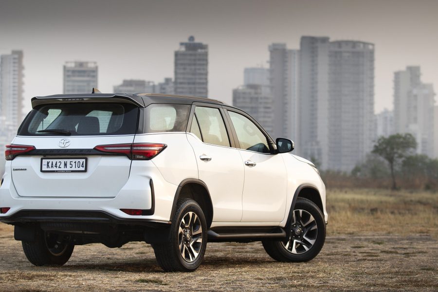 Toyota Fortuner Legender