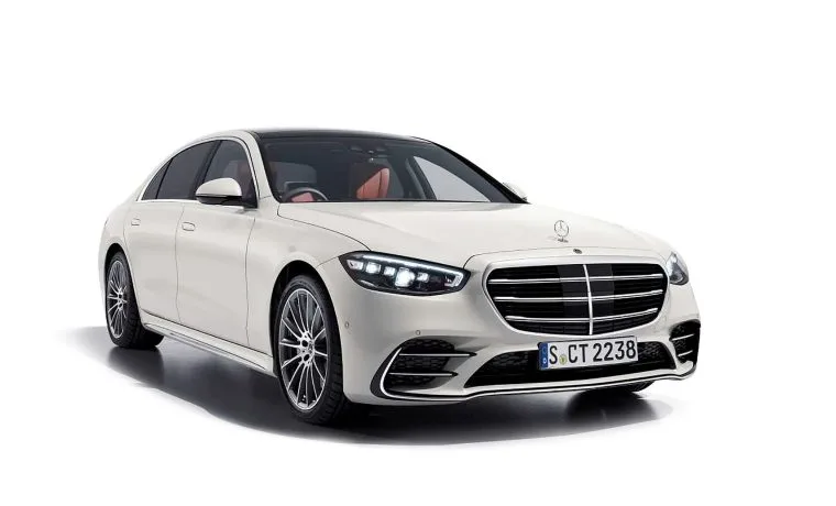 Mercedes S-Class — chauffeur-driven car rental in Kerala